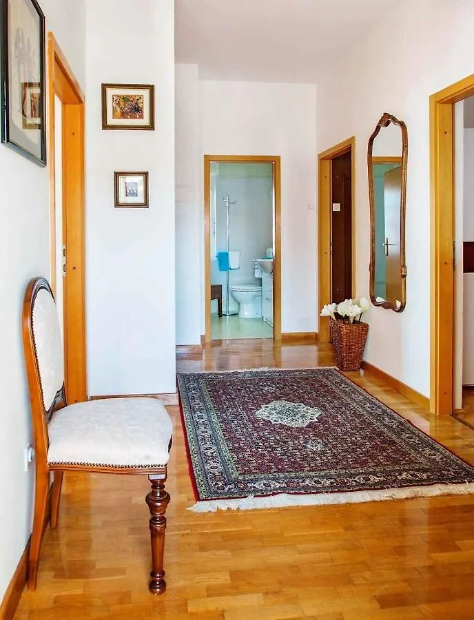 Apartments In Dramalj 39505