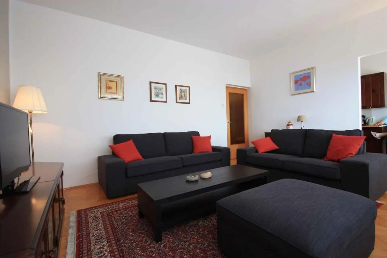 Apartments In Dramalj 39505