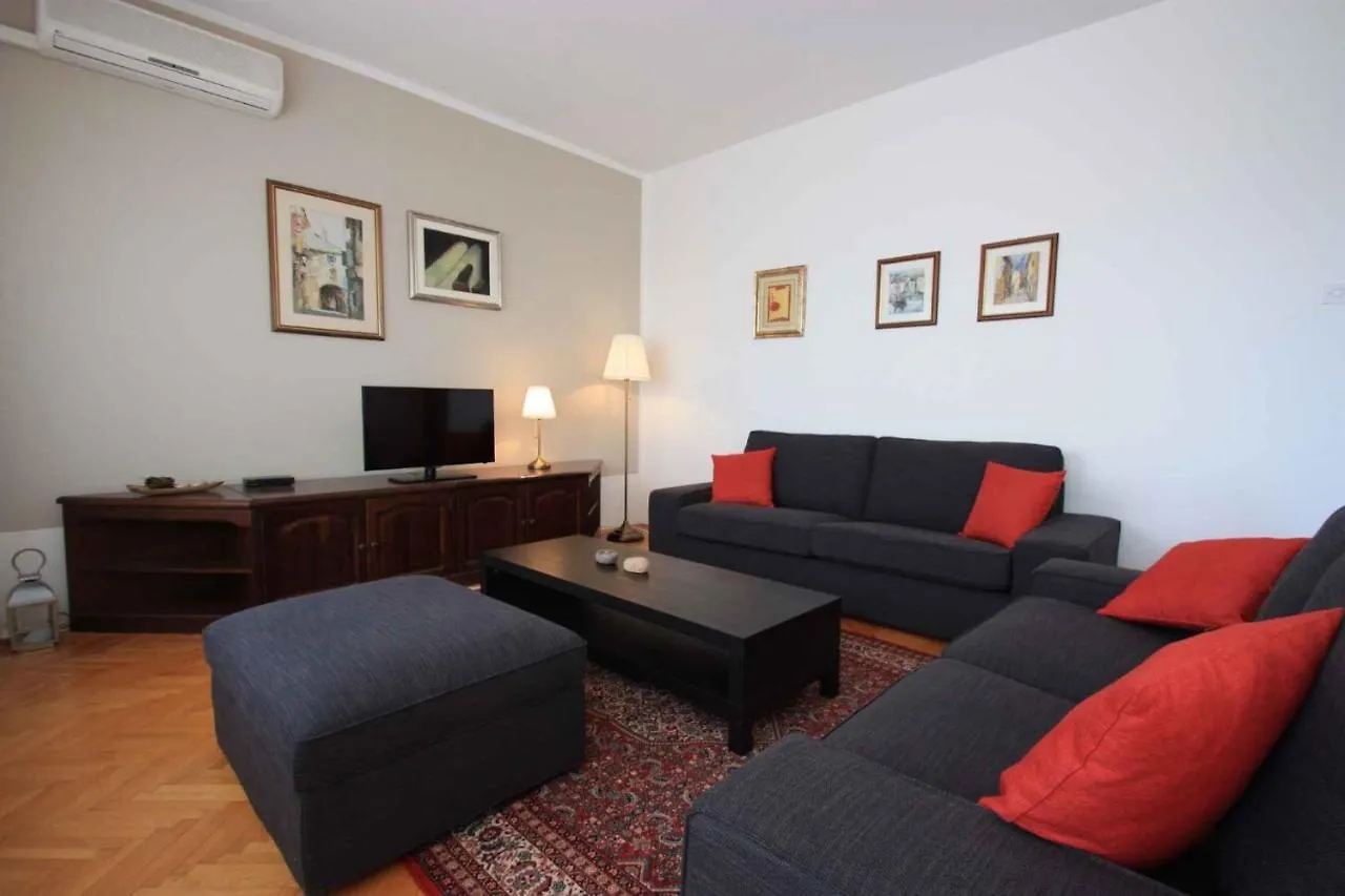 Apartments In Dramalj 39505