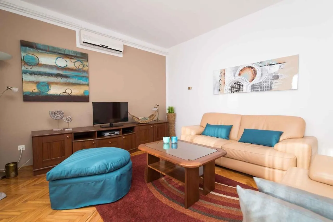 Apartments In Dramalj 39505