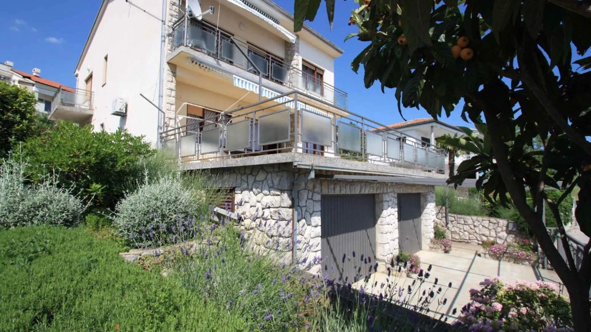 Apartments In Dramalj 39505