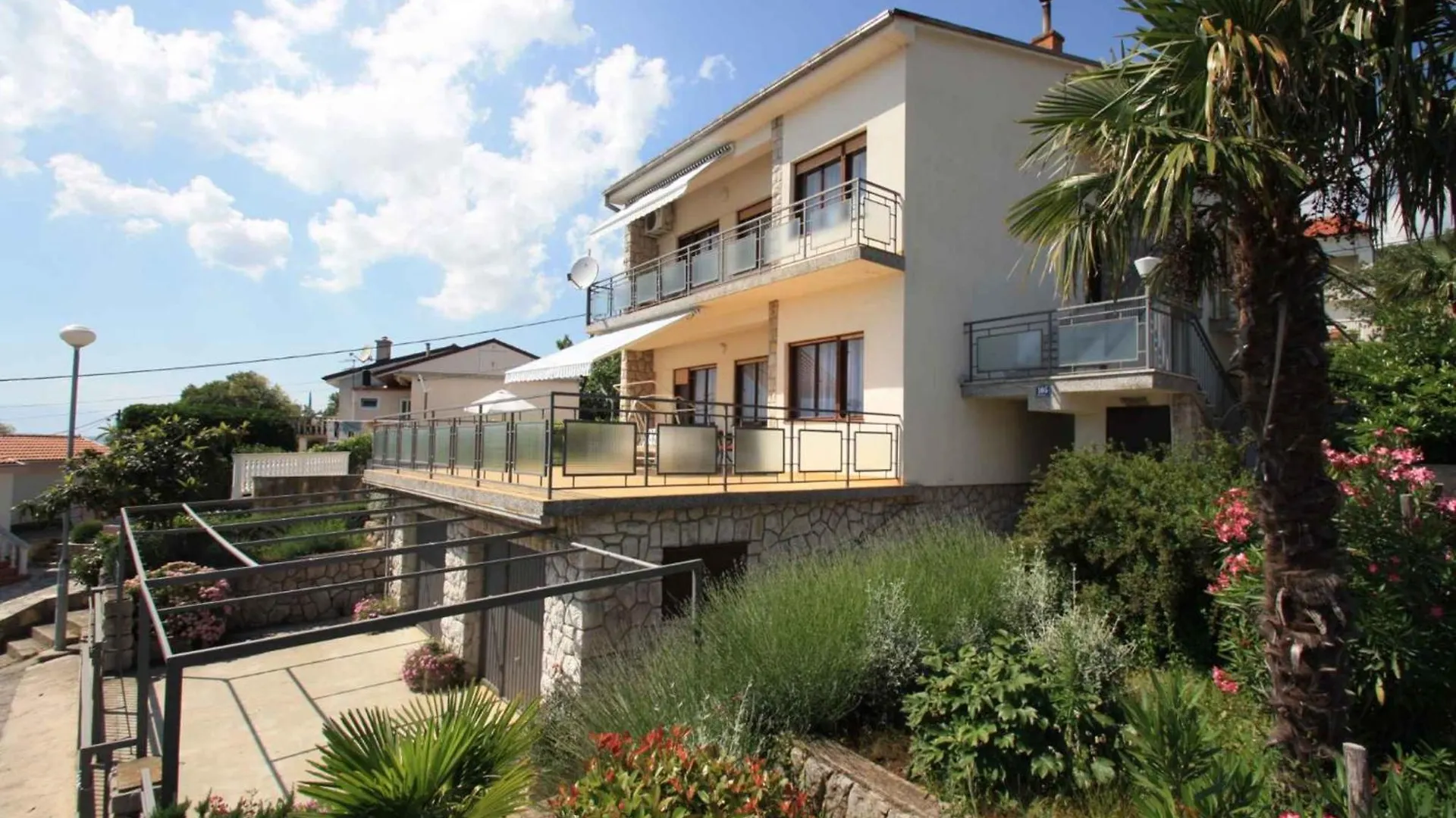 Apartments In Dramalj 39505 Croatia